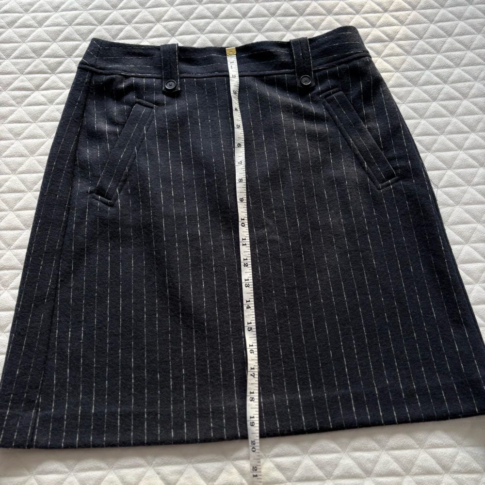 Loft Straight Skirt Size 6 Navy Pinstriped Wool Blend Belt Hoops Pockets Career - Picture 12 of 12